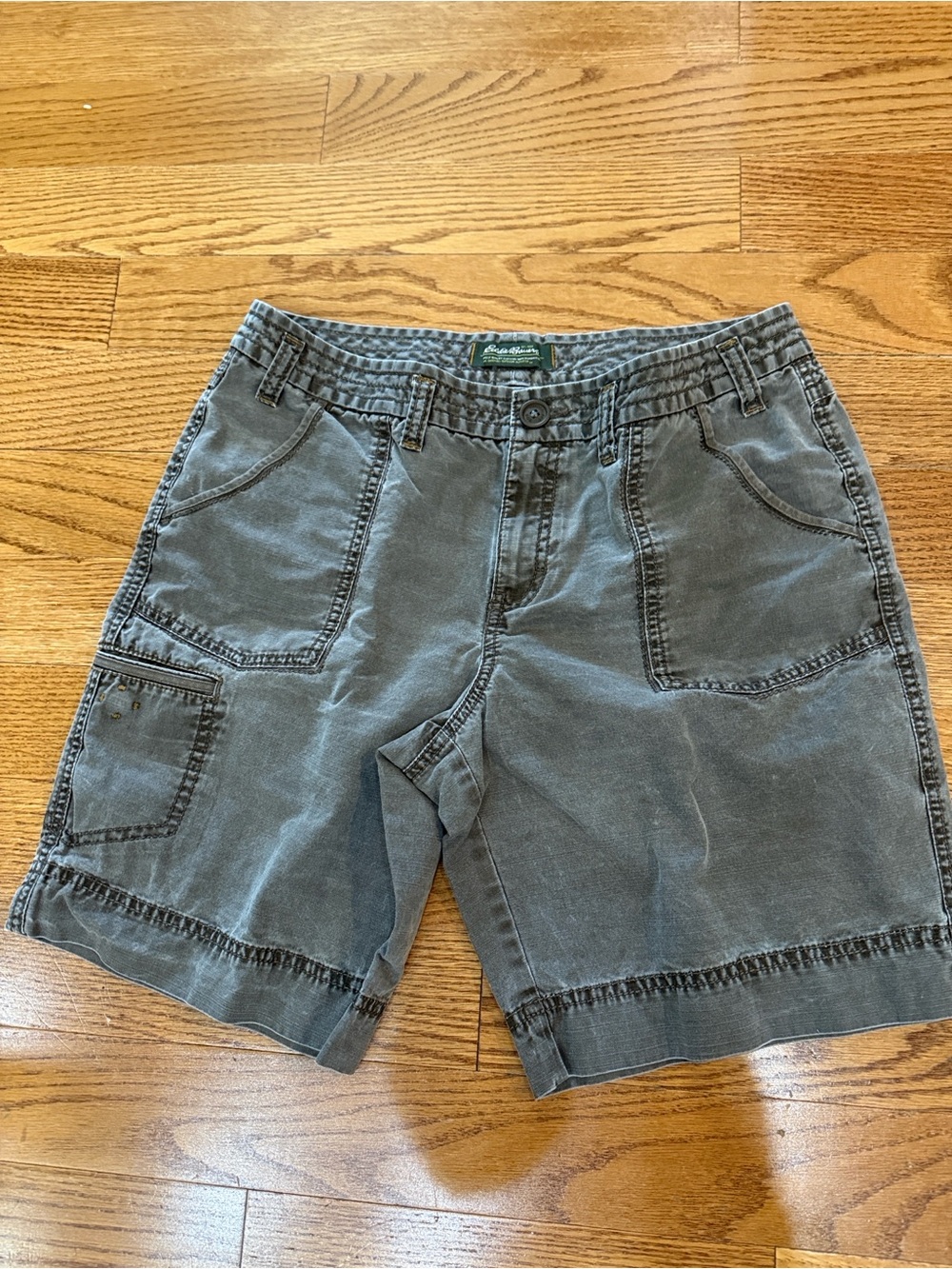 Eddie Bauer womans Gray Utility Shorts sz8